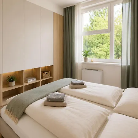 La Apartment *